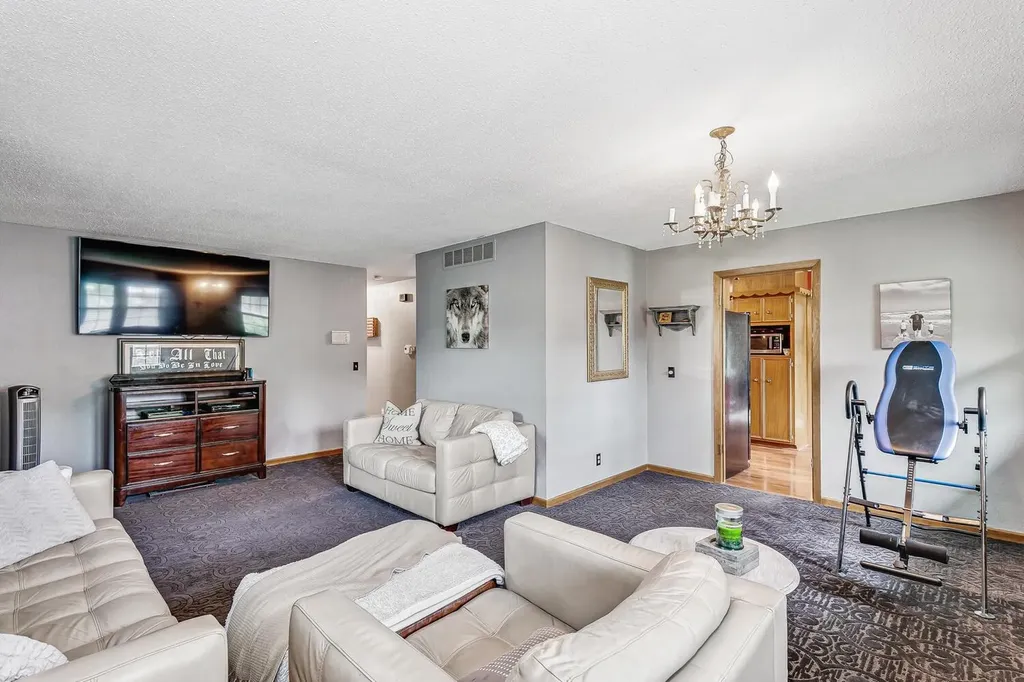 1816 N Sedgwick Wichita KS 67203-1569