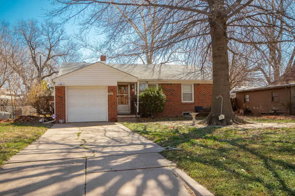 1914 S Lexington Street Wichita KS 67218