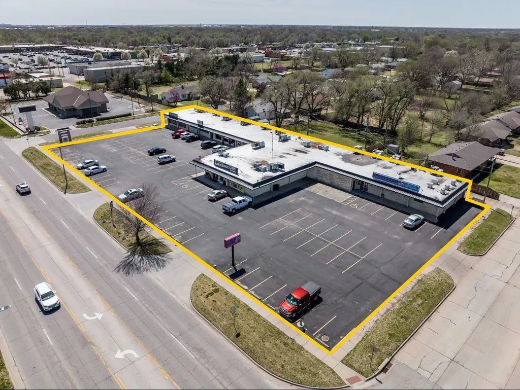 749 N West Wichita KS 67203-0000