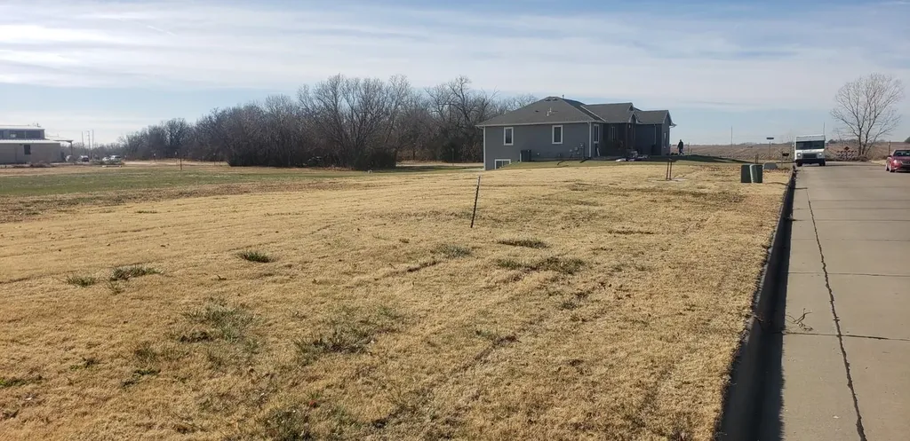 1013 W 17th Newton KS 67114