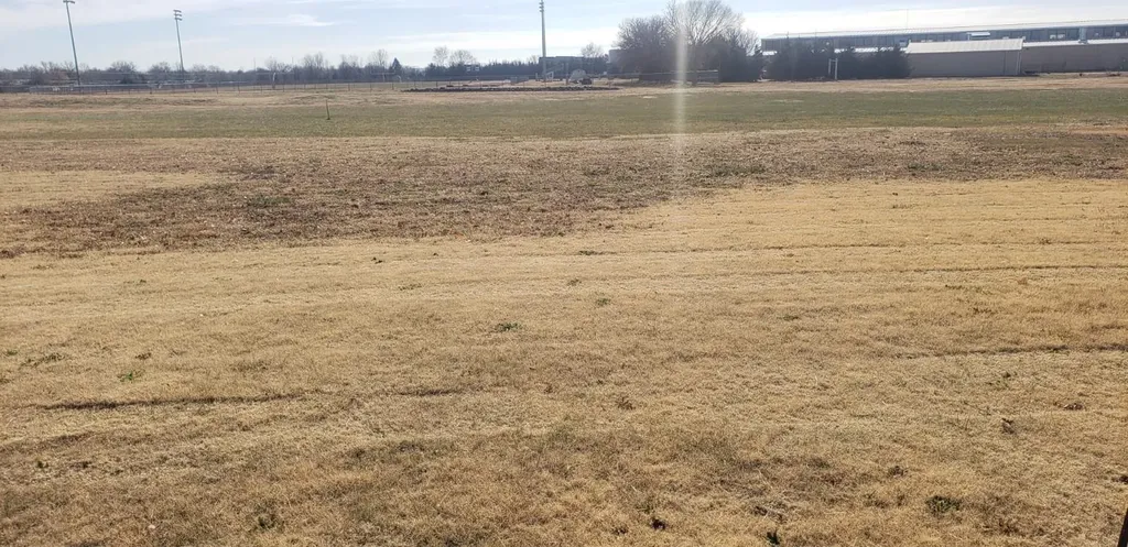 1013 W 17th Newton KS 67114