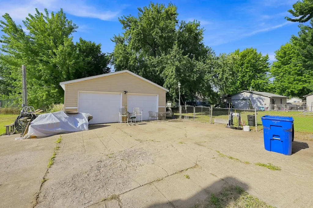 217 W Chicago Avenue Colwich KS 67030
