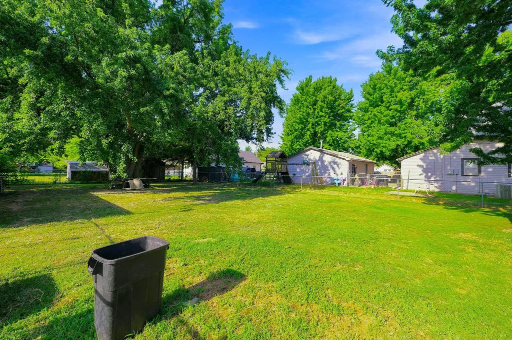 217 W Chicago Avenue Colwich KS 67030