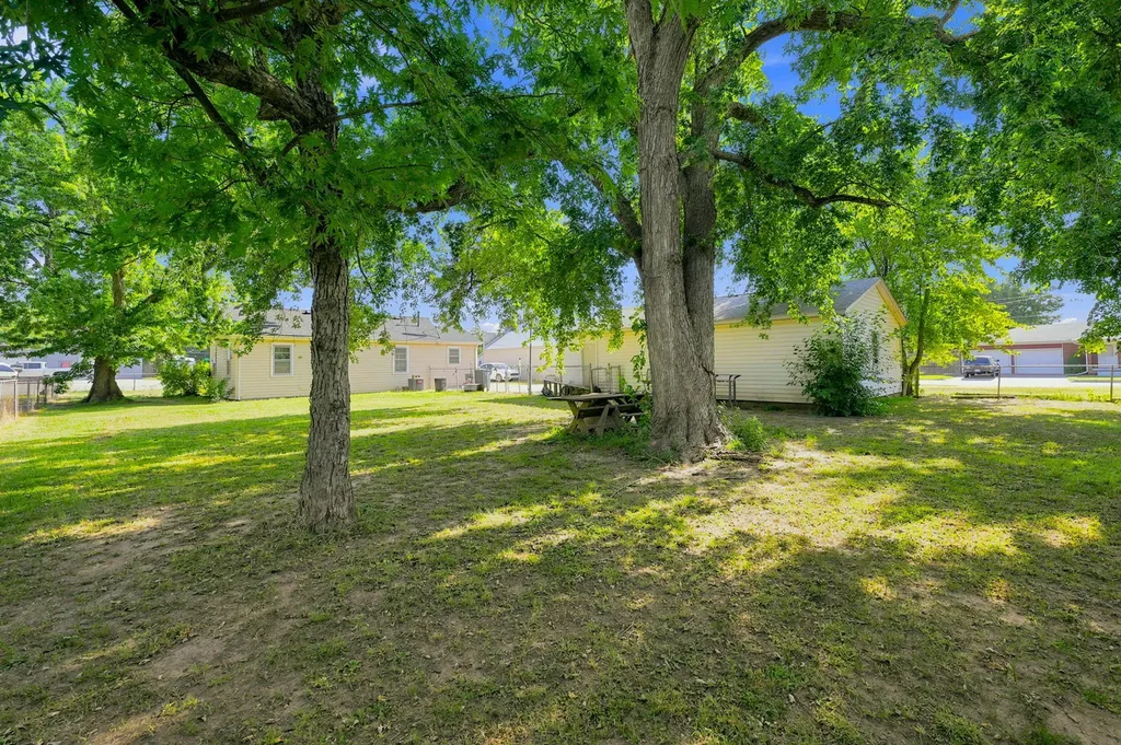 217 W Chicago Avenue Colwich KS 67030