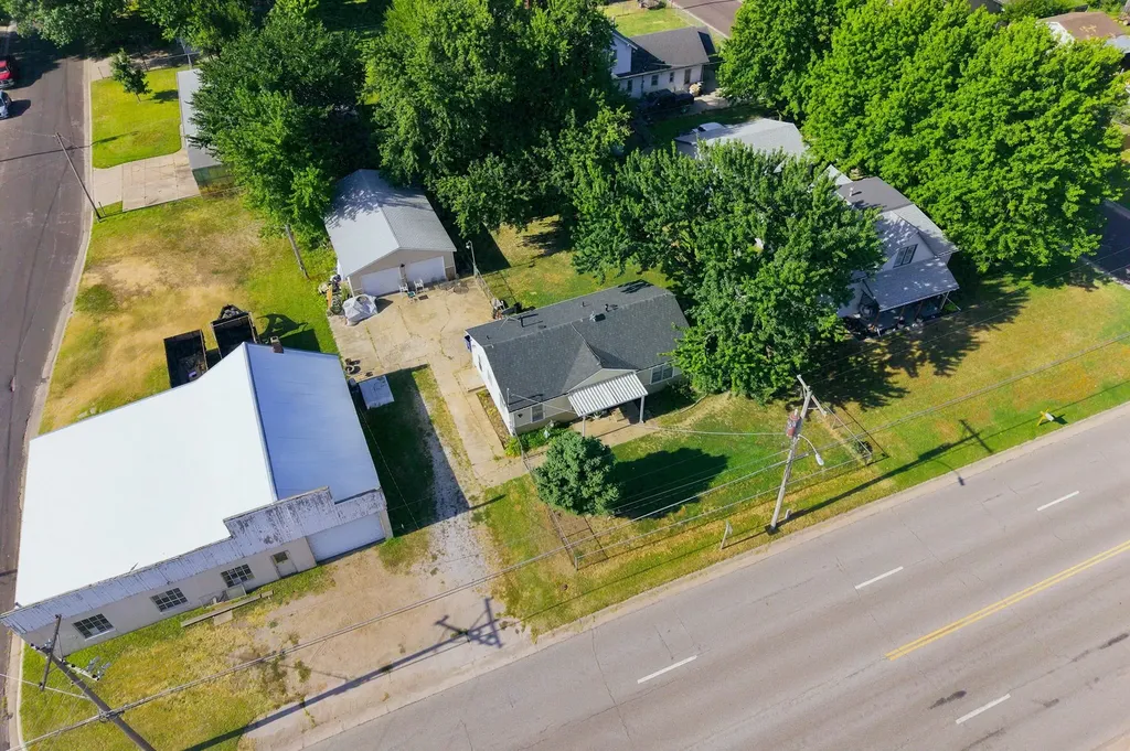 217 W Chicago Avenue Colwich KS 67030