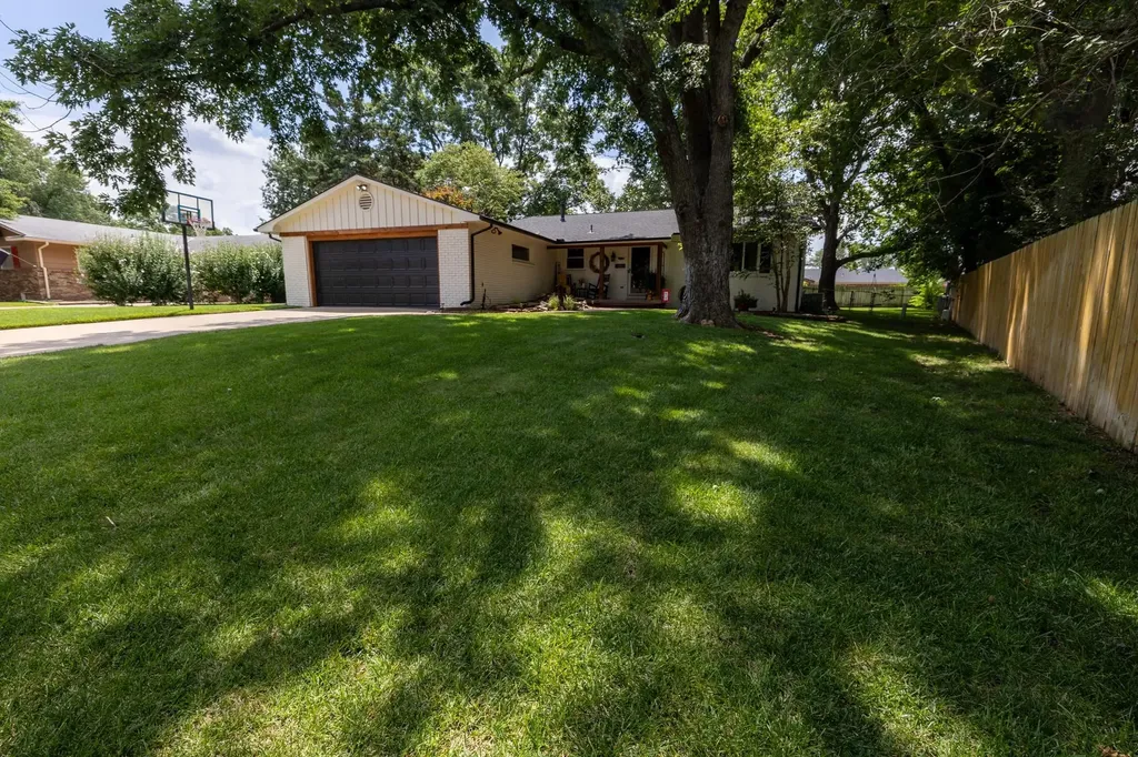 9419 W 12th Street N Wichita KS 67212