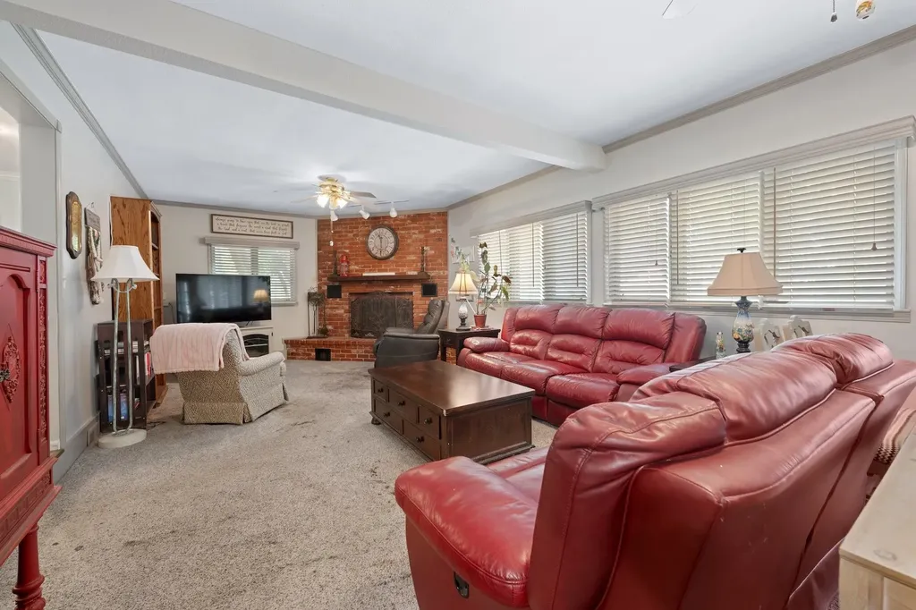 9107 W Belview Wichita KS 67209-1807