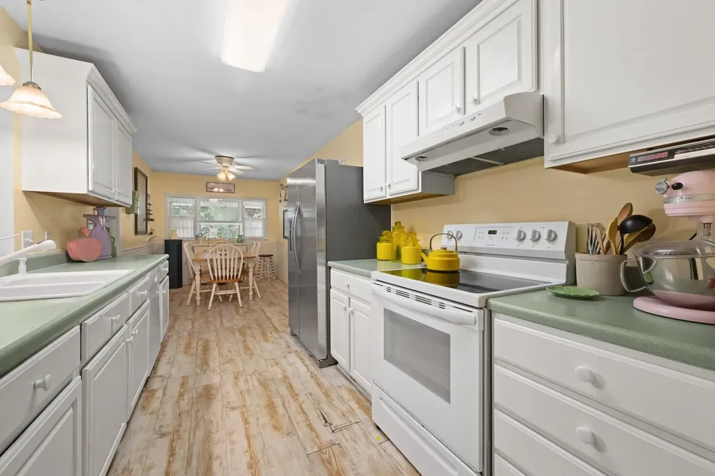 9107 W Belview Wichita KS 67209-1807