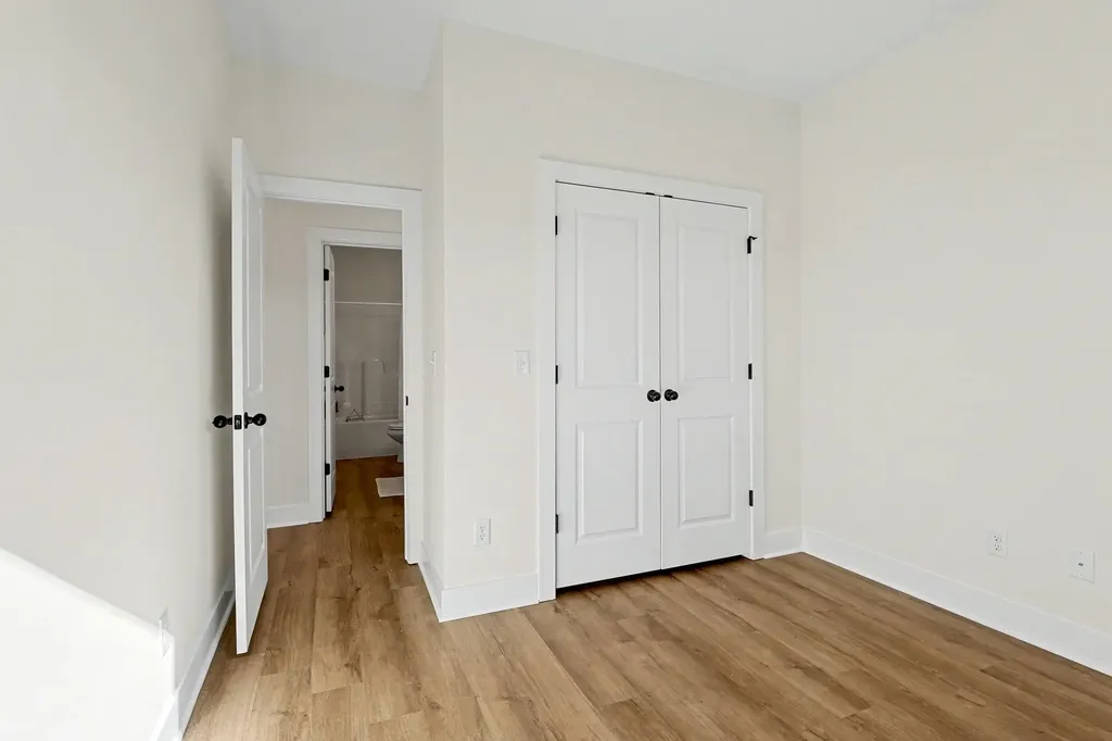 3835 S Bluelake Court Wichita KS 67215