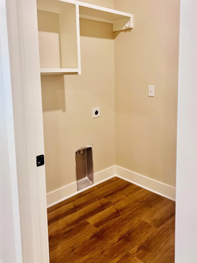 3835 S Bluelake Court Wichita KS 67215