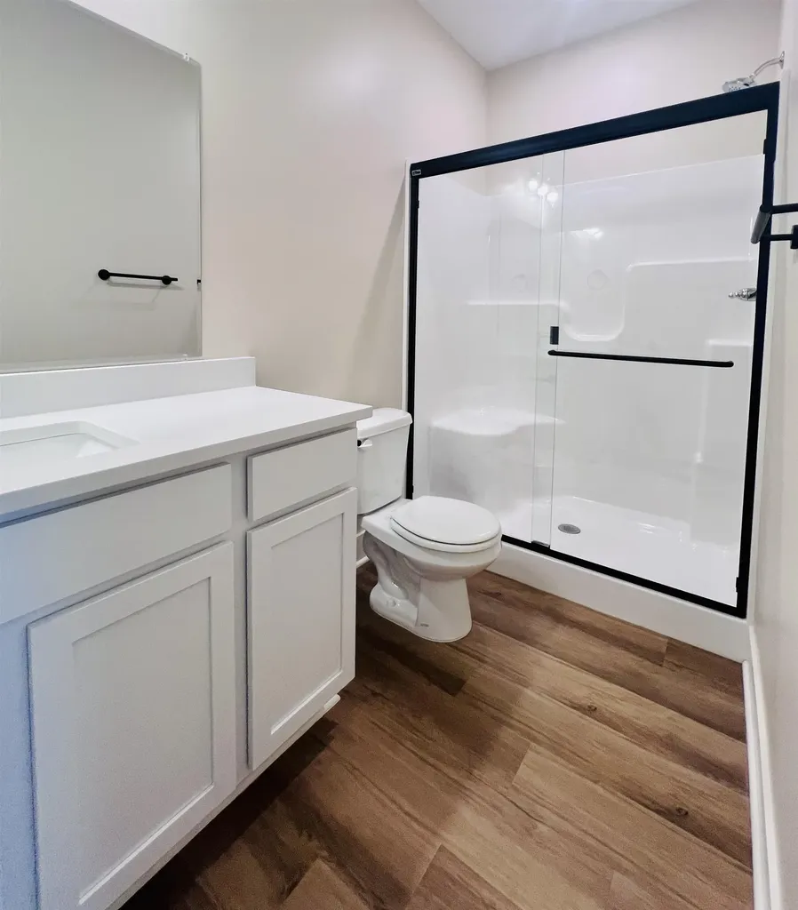 3827 S Bluelake Court Wichita KS 67215