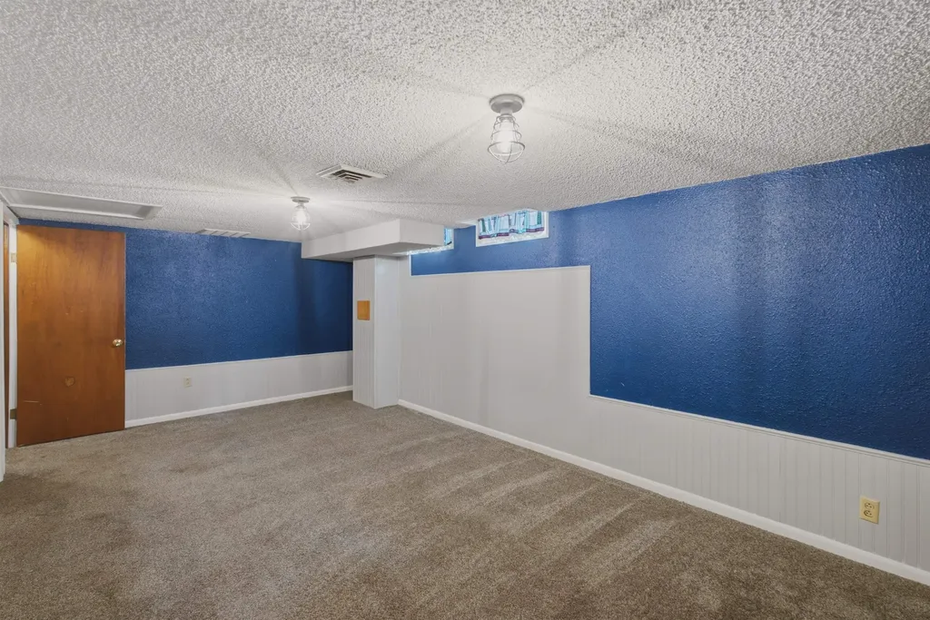 321 S 1st Street Clearwater KS 67026