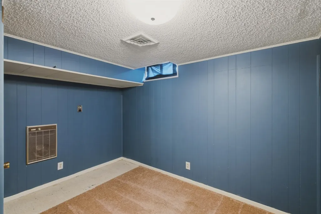 321 S 1st Street Clearwater KS 67026