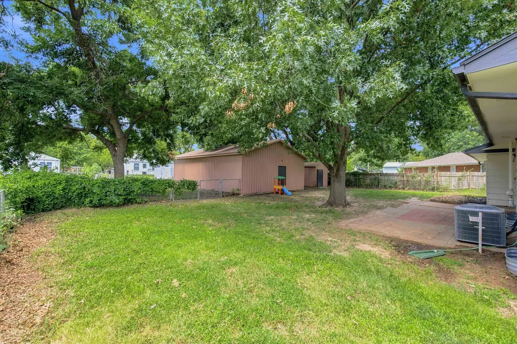 321 S 1st Street Clearwater KS 67026