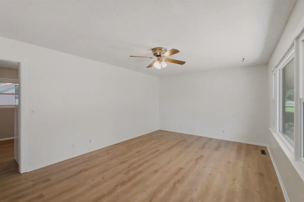 321 S 1st Street Clearwater KS 67026