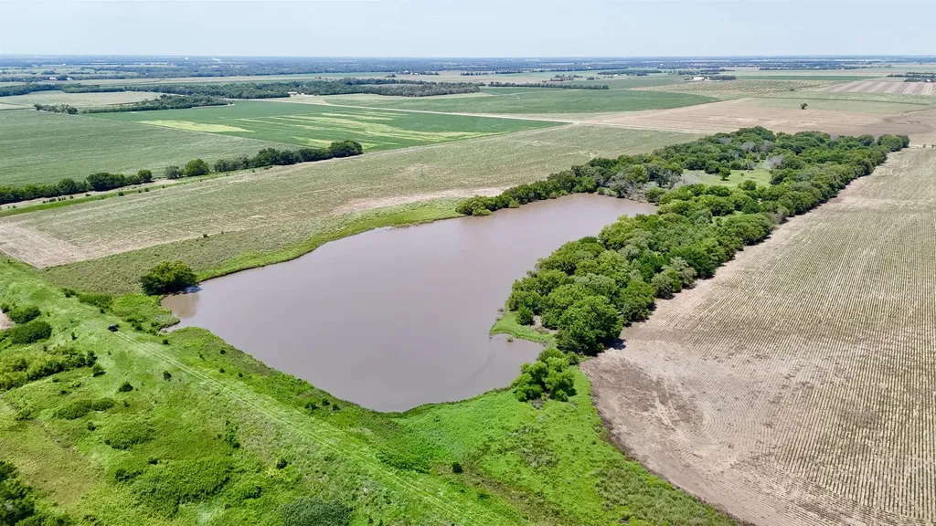 6107 S Hoover Road Sedgwick KS 67135