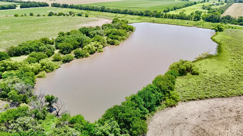 6107 S Hoover Road Sedgwick KS 67135