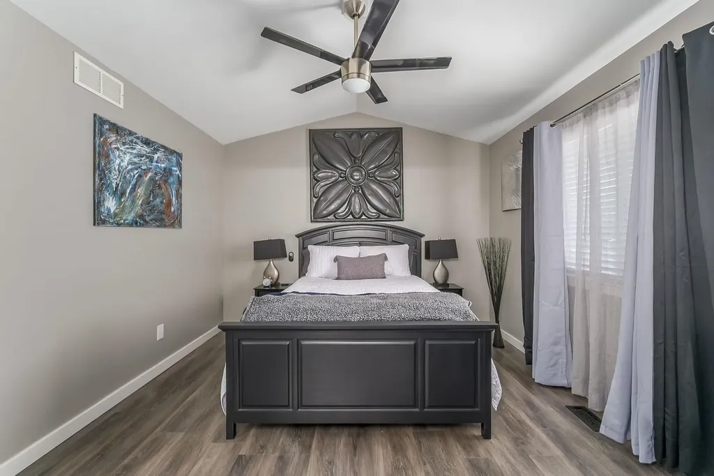 932 E Peach Court Haysville KS 67060