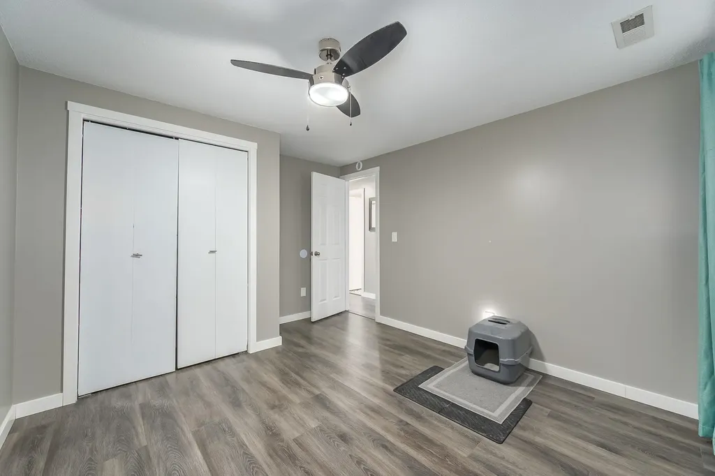 932 E Peach Court Haysville KS 67060