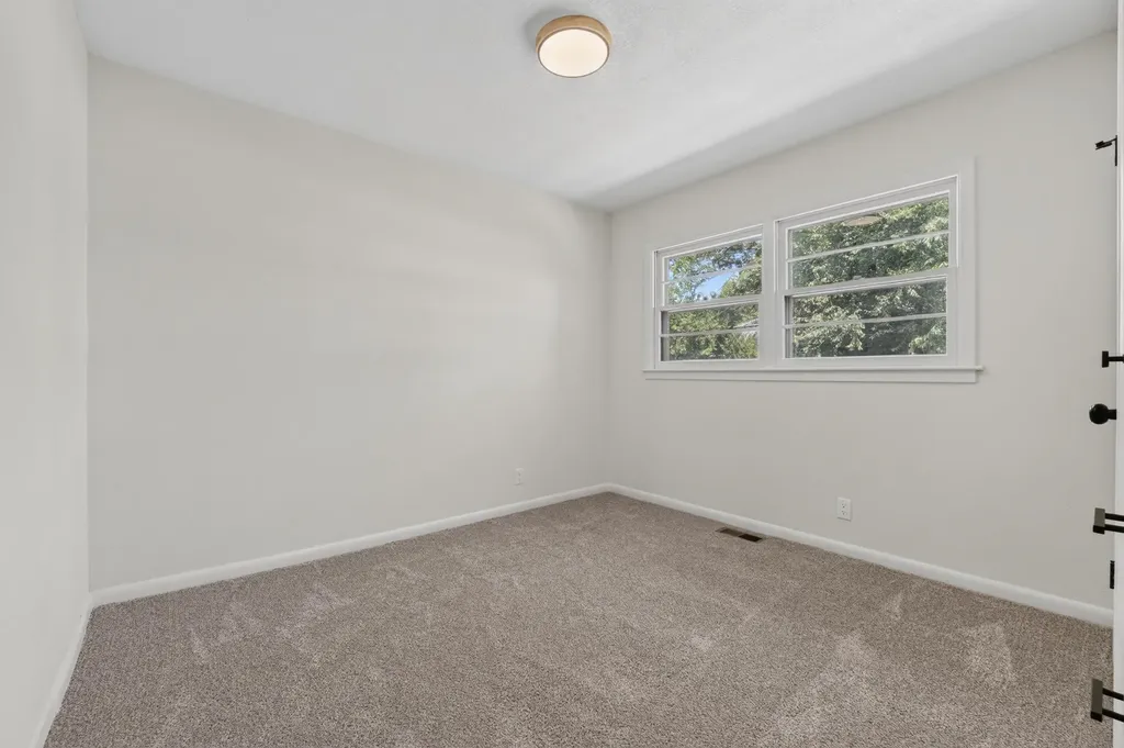 1306 Harrison Street Newton KS 67114