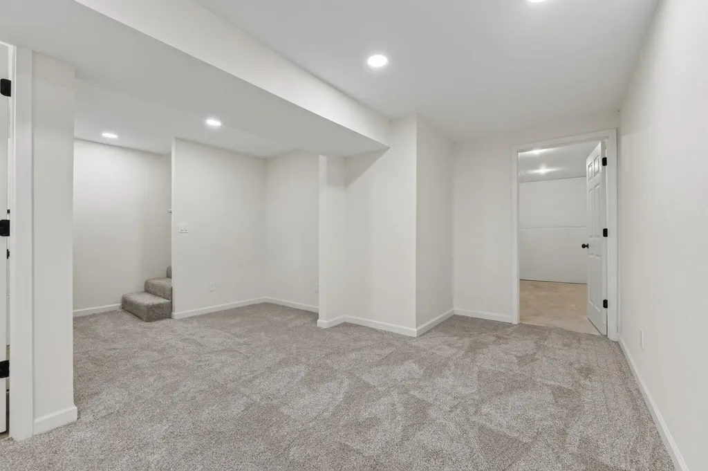 1306 Harrison Street Newton KS 67114