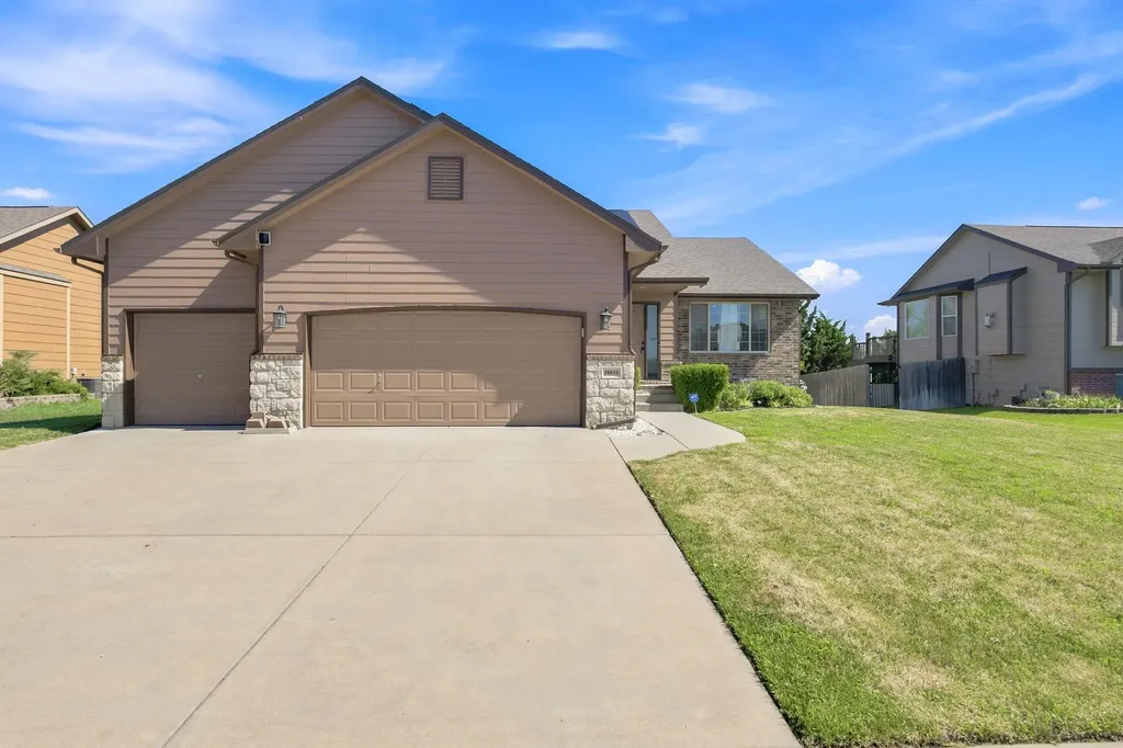 10614 E Zimmerly Street Wichita KS 67207