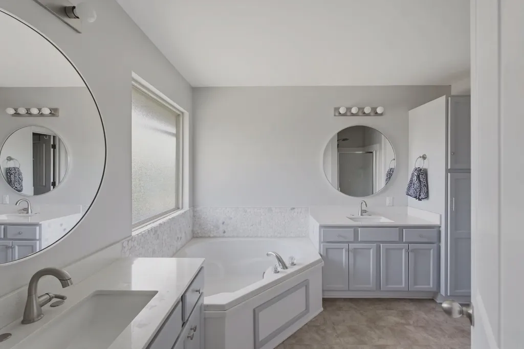 10614 E Zimmerly Street Wichita KS 67207