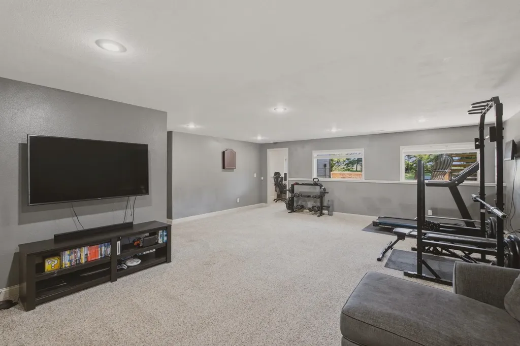 10614 E Zimmerly Street Wichita KS 67207