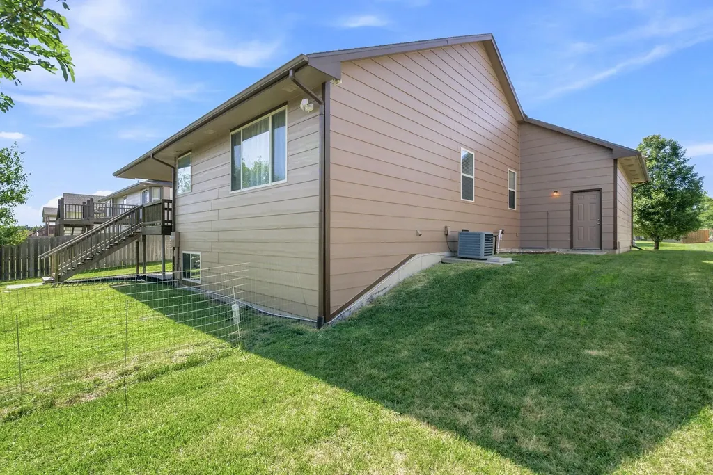 10614 E Zimmerly Street Wichita KS 67207