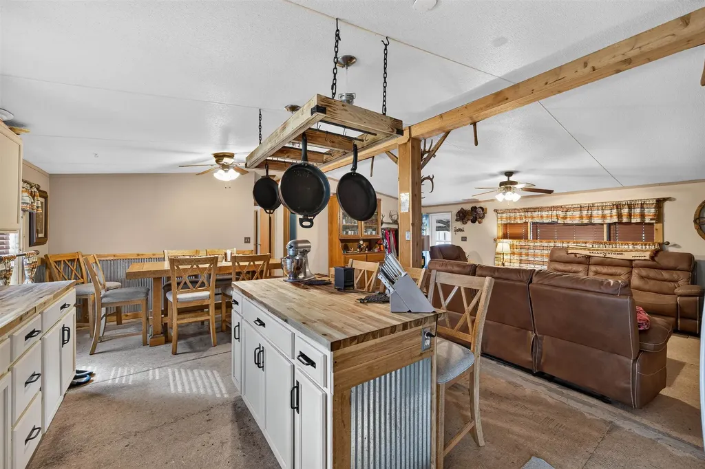 10150 SE Turkey Creek Road Leon KS 67074