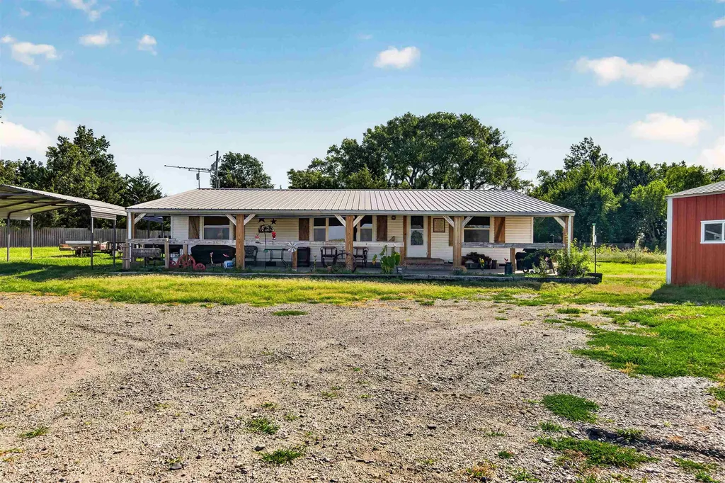 10150 SE Turkey Creek Road Leon KS 67074