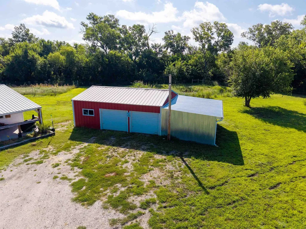 10150 SE Turkey Creek Road Leon KS 67074