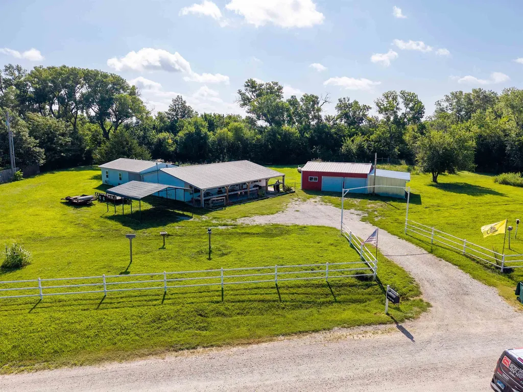 10150 SE Turkey Creek Road Leon KS 67074