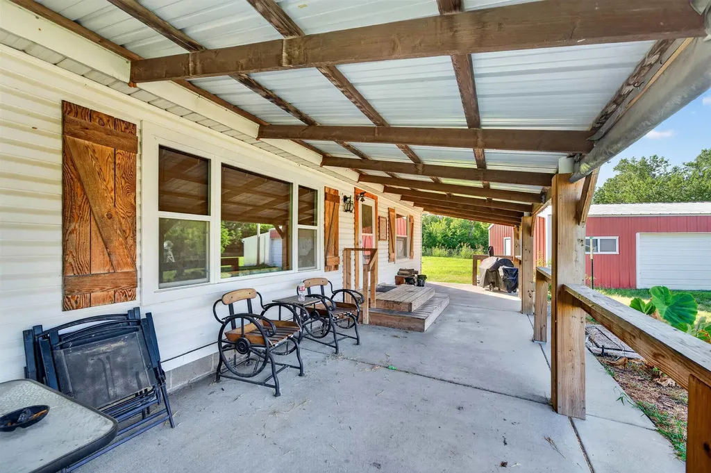 10150 SE Turkey Creek Road Leon KS 67074