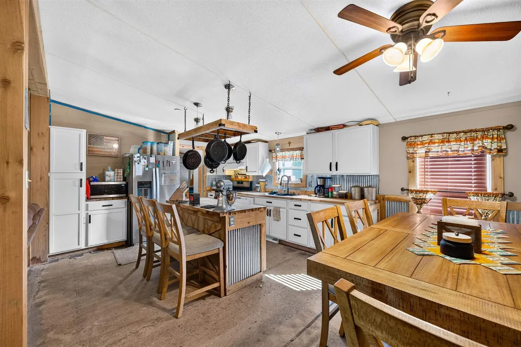 10150 SE Turkey Creek Road Leon KS 67074