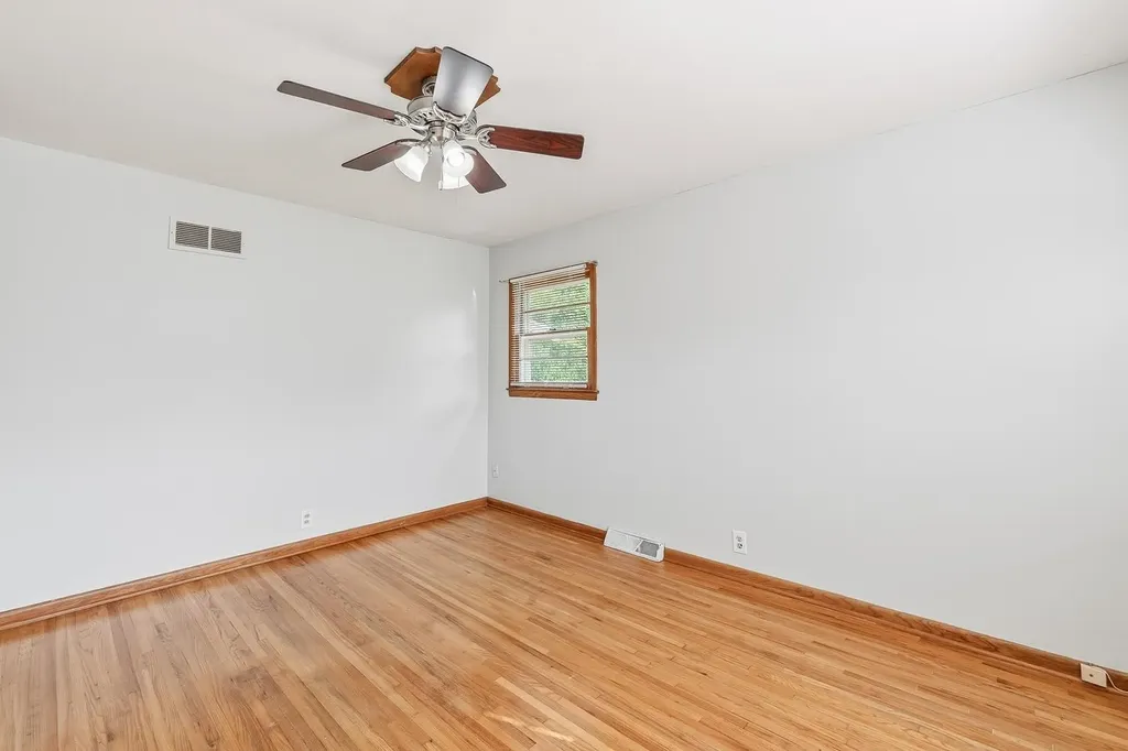 5700 E Perryton Bel Aire KS 67220