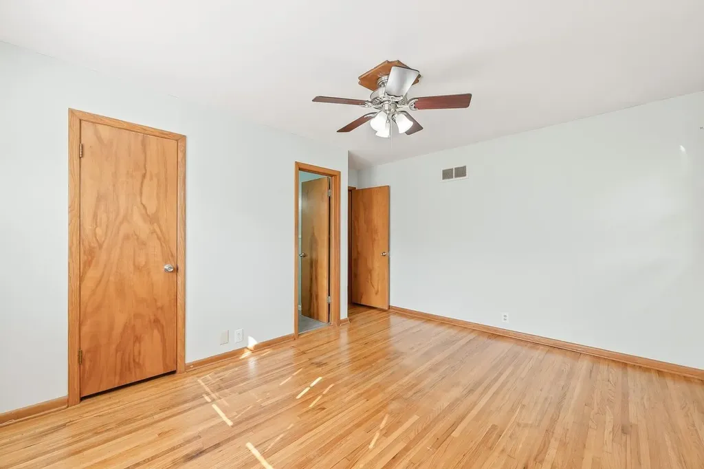 5700 E Perryton Bel Aire KS 67220