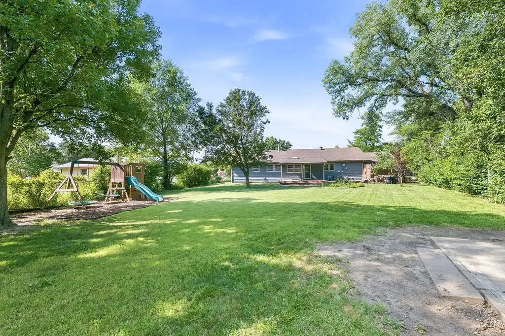 5700 E Perryton Bel Aire KS 67220