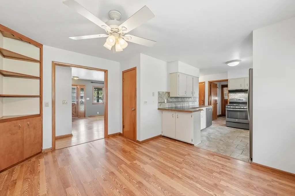 5700 E Perryton Bel Aire KS 67220