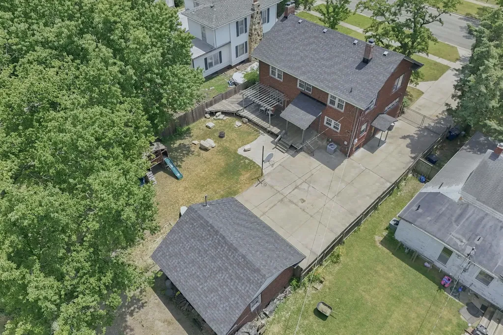 314 E 2nd Street Newton KS 67114