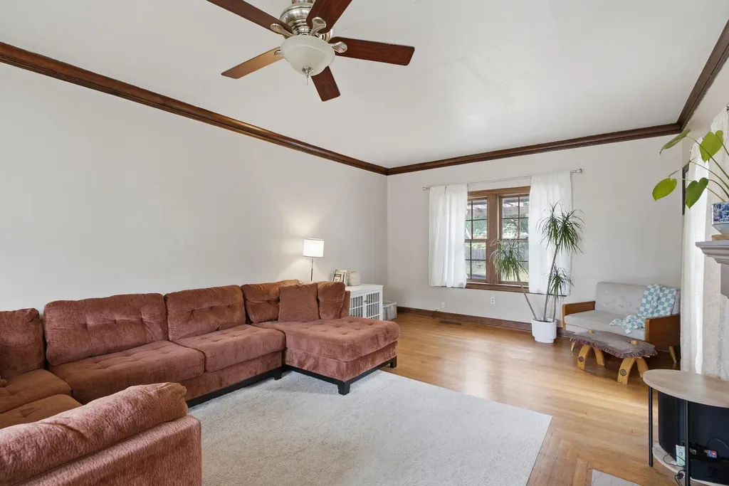 314 E 2nd Street Newton KS 67114
