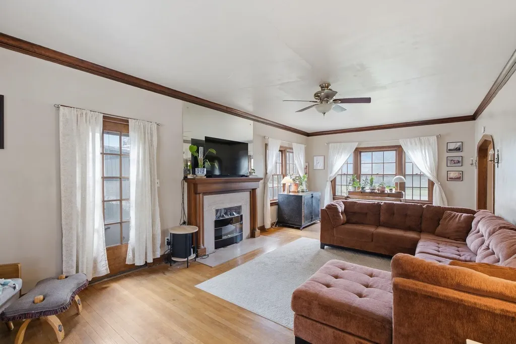 314 E 2nd Street Newton KS 67114