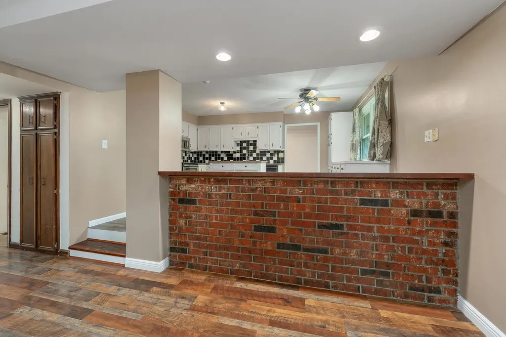 351 S Shefford Wichita KS 67209