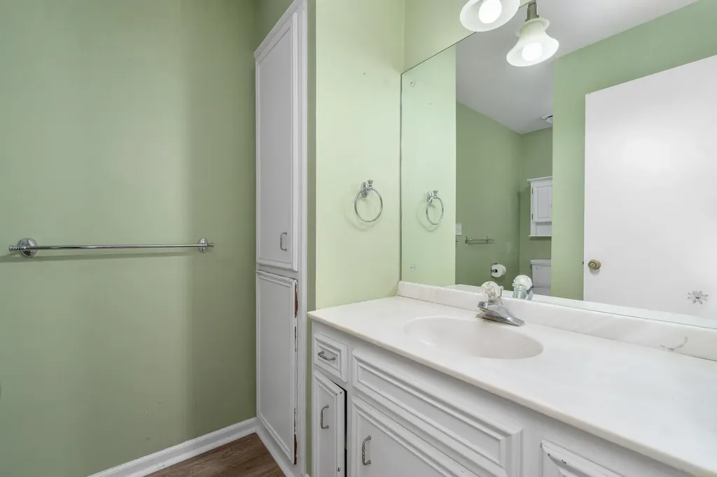 351 S Shefford Wichita KS 67209