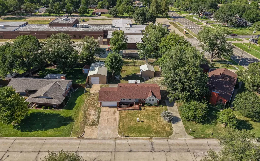 1406 N Lynnhurst Avenue Wichita KS 67212