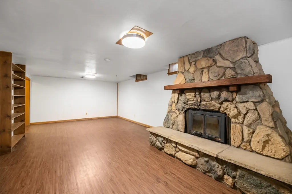 1406 N Lynnhurst Avenue Wichita KS 67212