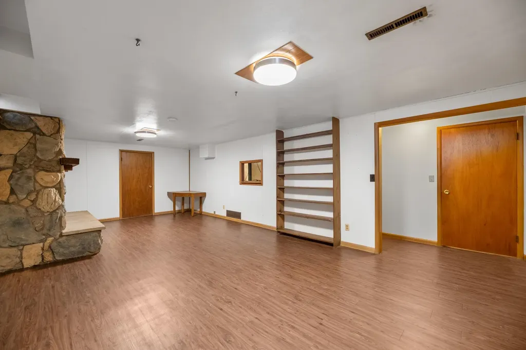 1406 N Lynnhurst Avenue Wichita KS 67212