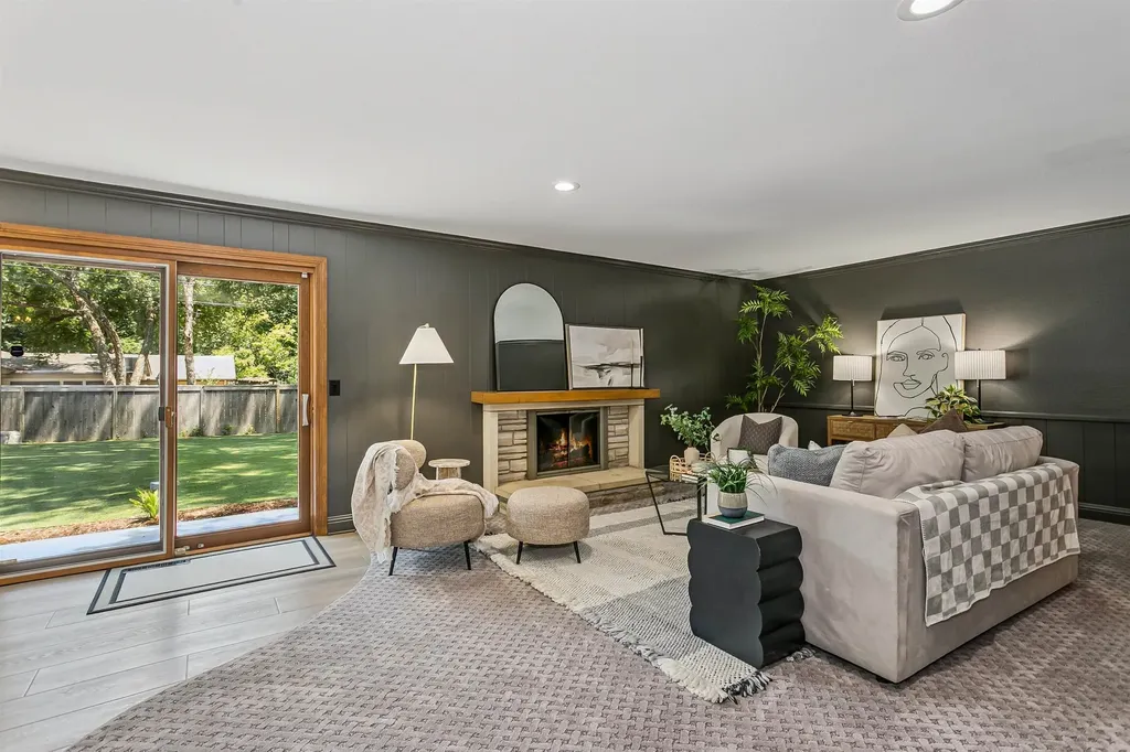 328 N Hampton Wichita KS 67206