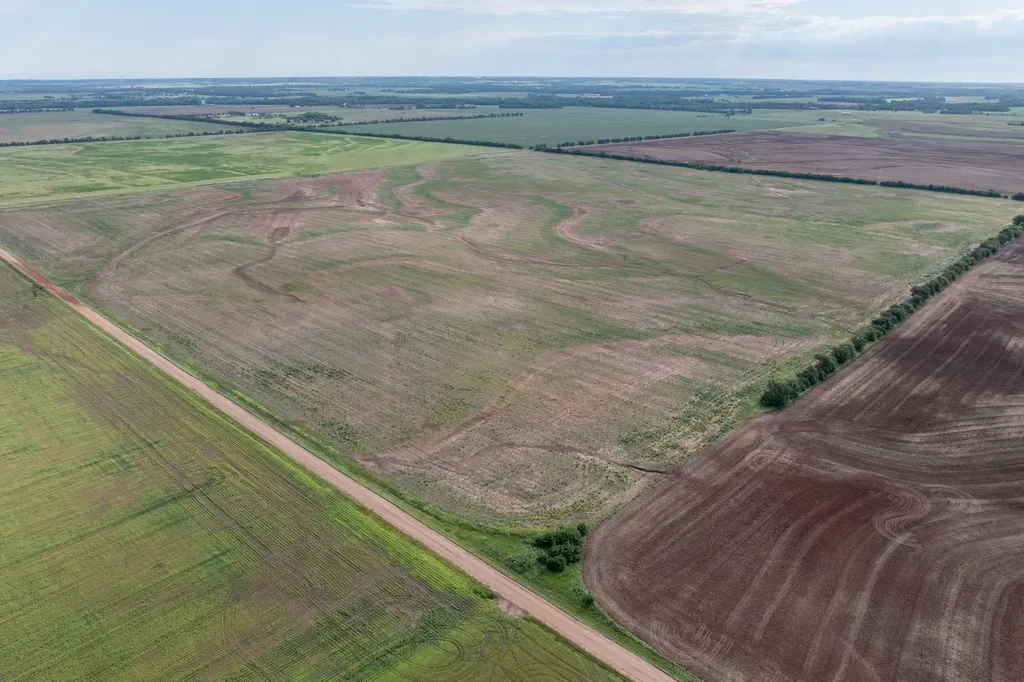 Tract 7 S 391st Cheney KS 67025