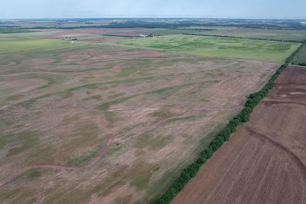 Tract 7 S 391st Cheney KS 67025